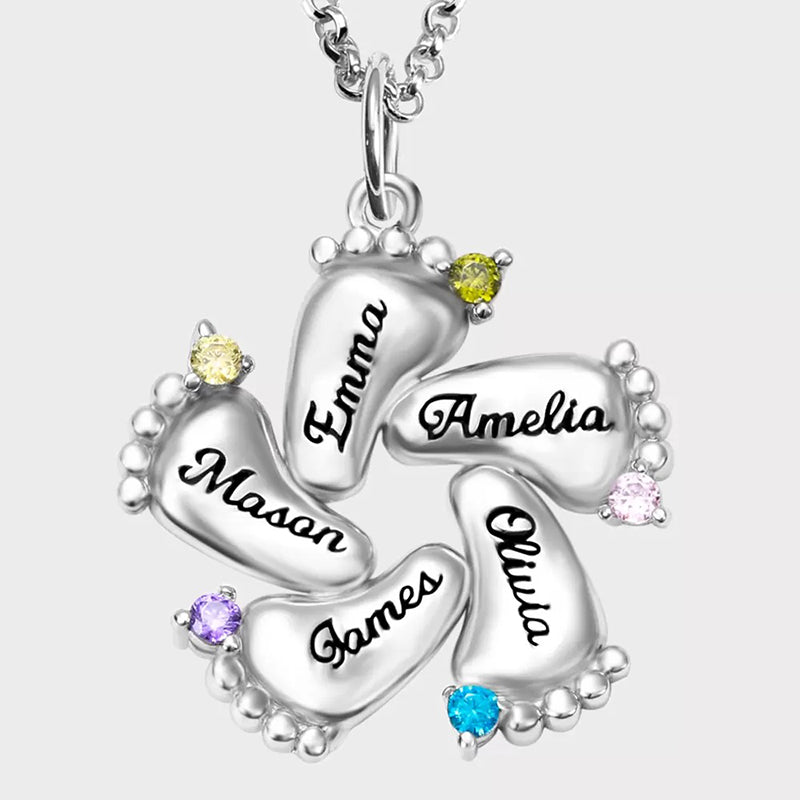Collar con piedras de nacimiento de pies de bebé grabados y personalizados de Olivenorma