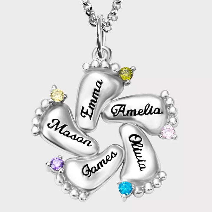 Collar con piedras de nacimiento de pies de bebé grabados y personalizados de Olivenorma