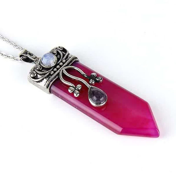 Collar de piedra natural con la diosa protectora Olivenorma 