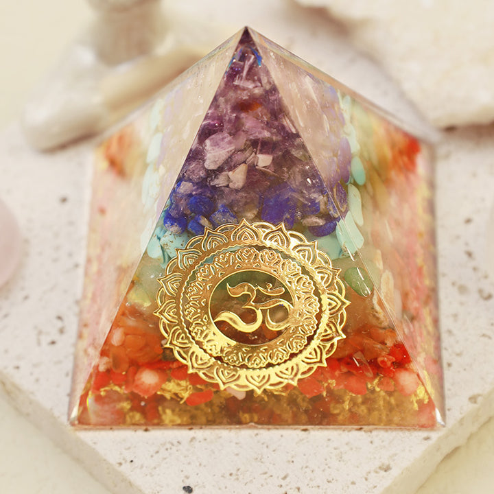 Pirámide de orgón con protección de chakras pura de Olivenorma 