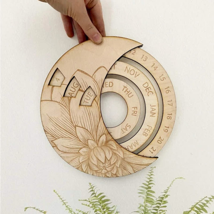 Calendario perpetuo de luna creciente de madera con forma de círculo de Olivenorma