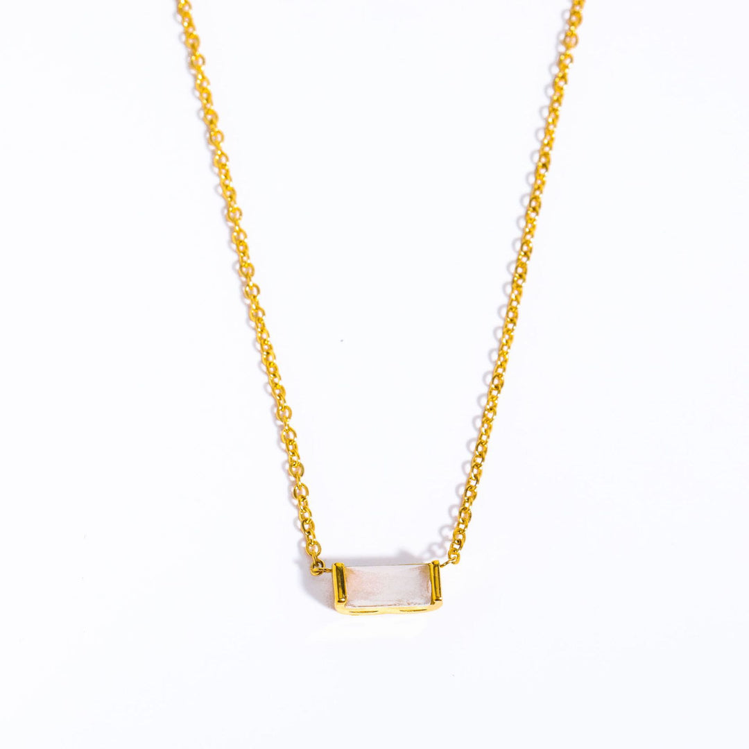 Collar de acero inoxidable con colgante rectangular sencillo de piedra natal de Olivenorma 