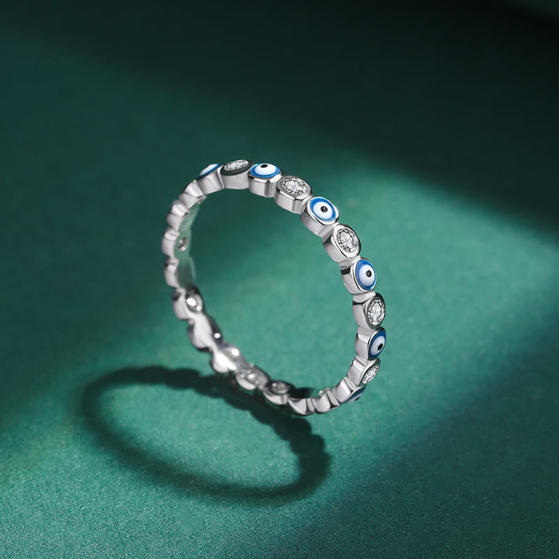 Anillo de plata de ley S925 con circonitas redondas y ojo malvado blanco de Olivenorma