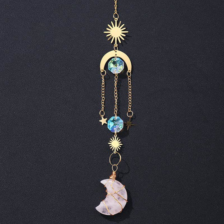 Adorno de piedra preciosa hecho a mano con cristales de sol y luna.