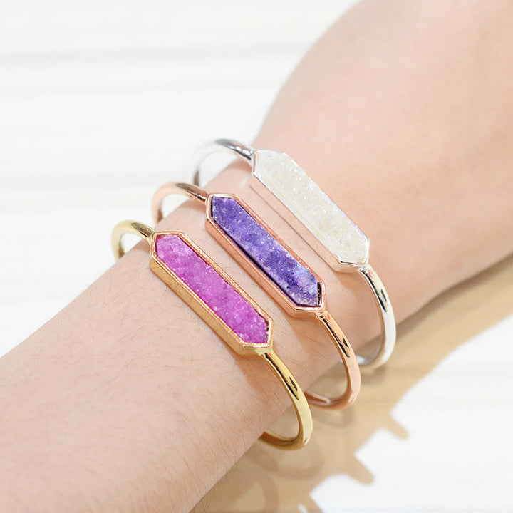 Pulsera de cobre y metal con cristales naturales de Olivenorma