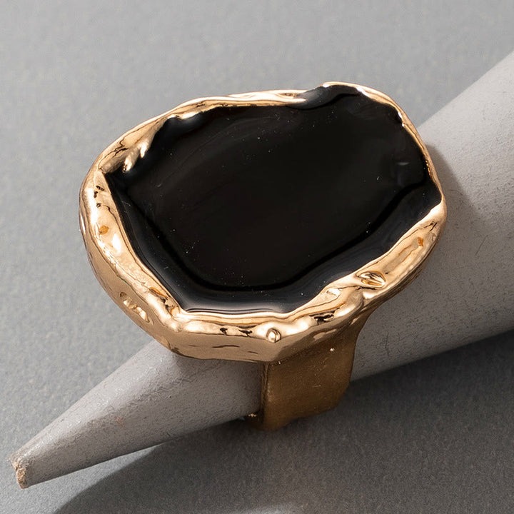 Anillo ajustable con pegamento de resina con borde dorado irregular exagerado de Olivenorma 