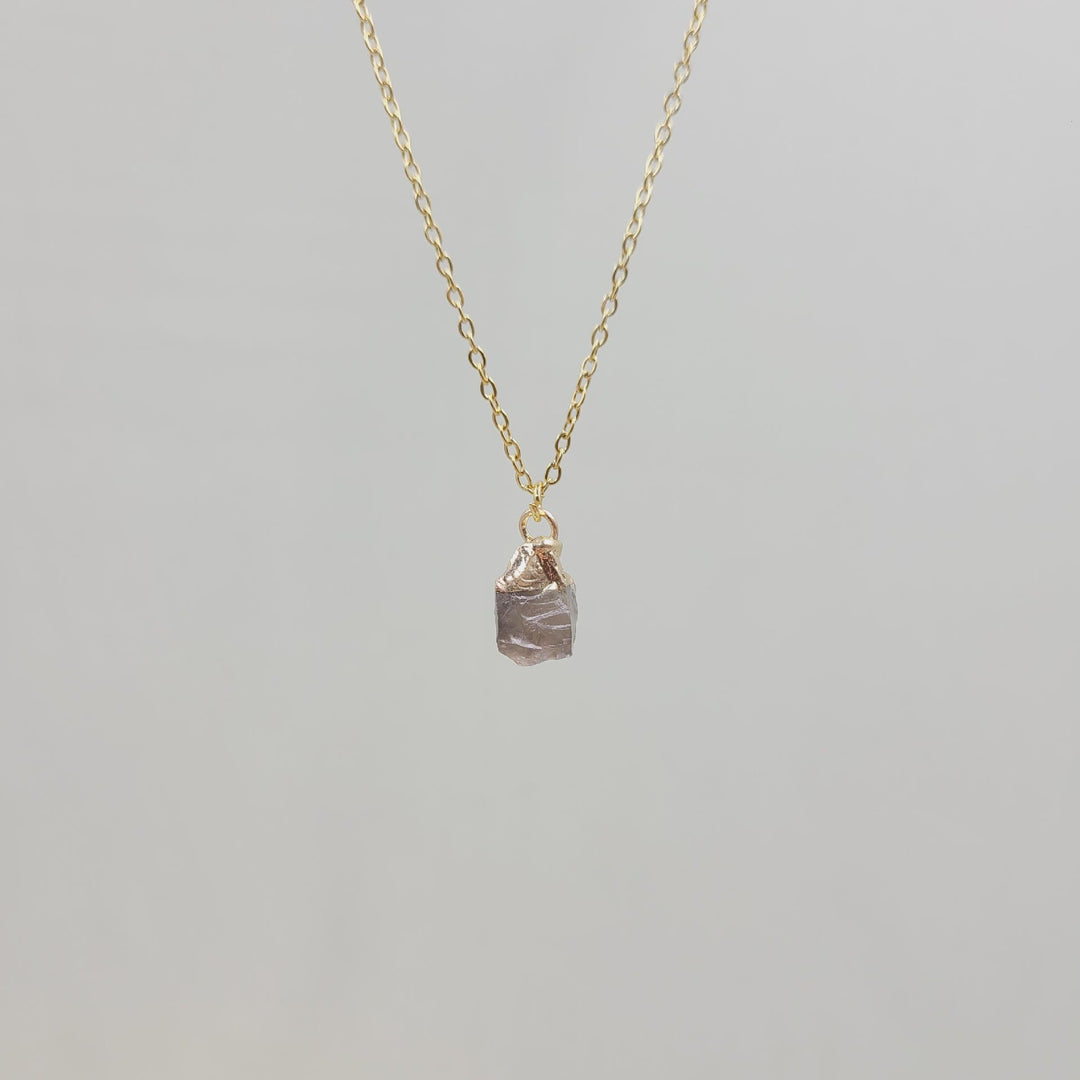 Collar de gemas de piedra cruda de cristal irregular de Olivenorma