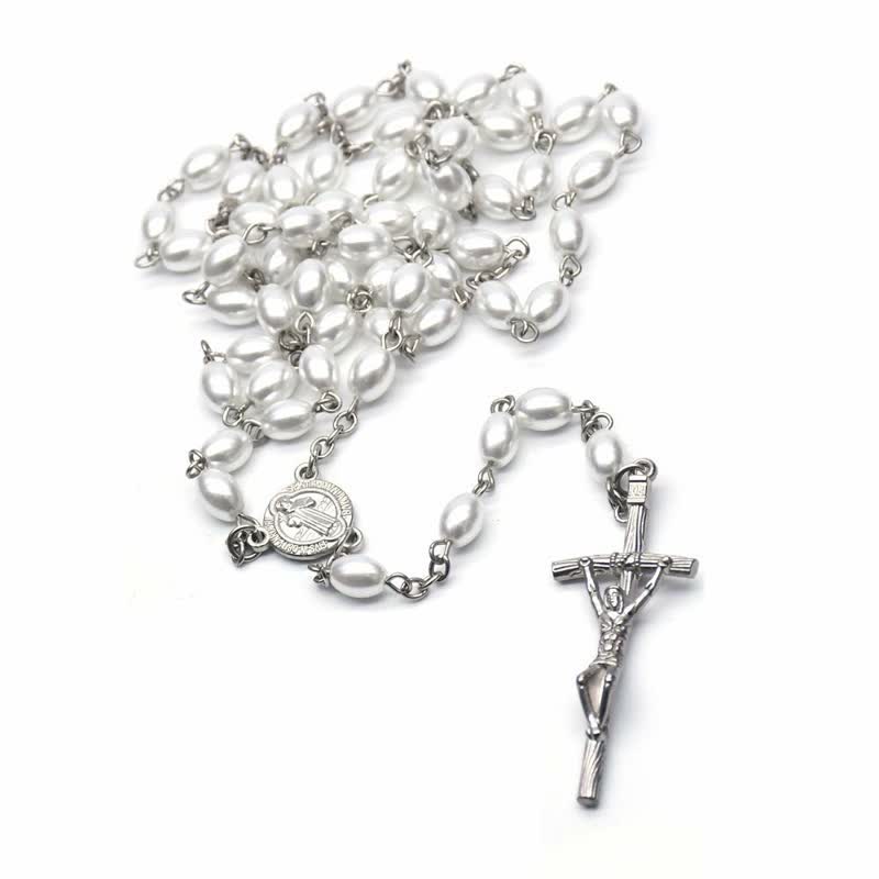 Collar rosario con cruz gótica de ónix negro o perla de Olivenorma