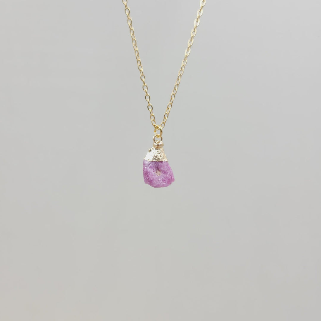 Collar de gemas de piedra cruda de cristal irregular de Olivenorma