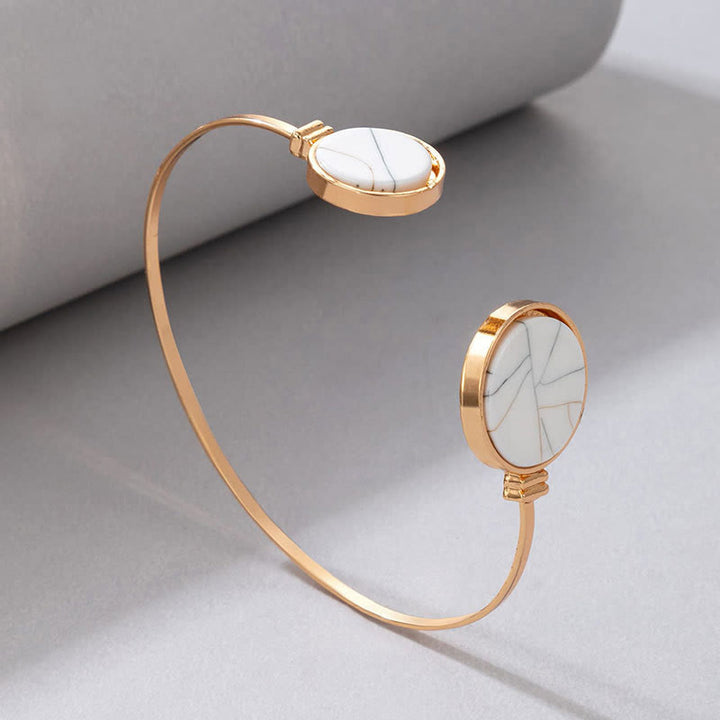 Conjunto de cinco pulseras abiertas de aleación de piedra natural Olivenorma