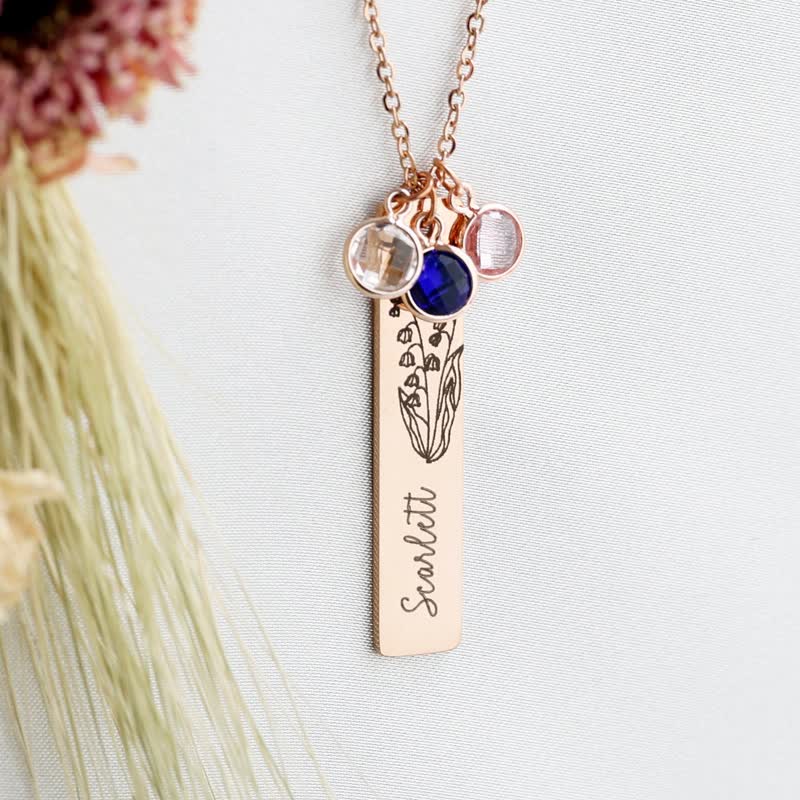 Collar con nombre y flor de nacimiento personalizados de Olivenorma