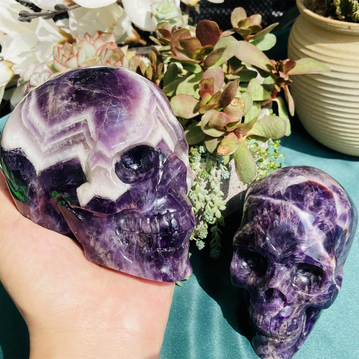 Cráneo de cristal con piedra preciosa de amatista natural de 10 cm de Olivenorma
