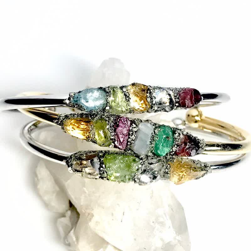 Pulsera con significado y piedra natal personalizada de Olivenorma