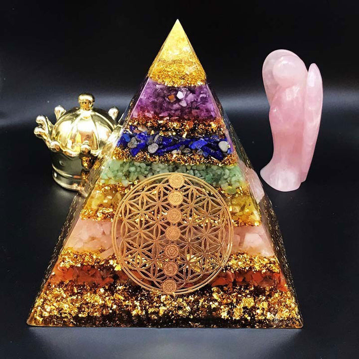 Pirámide orgónica de la flor de la vida del chakra Olivenorma