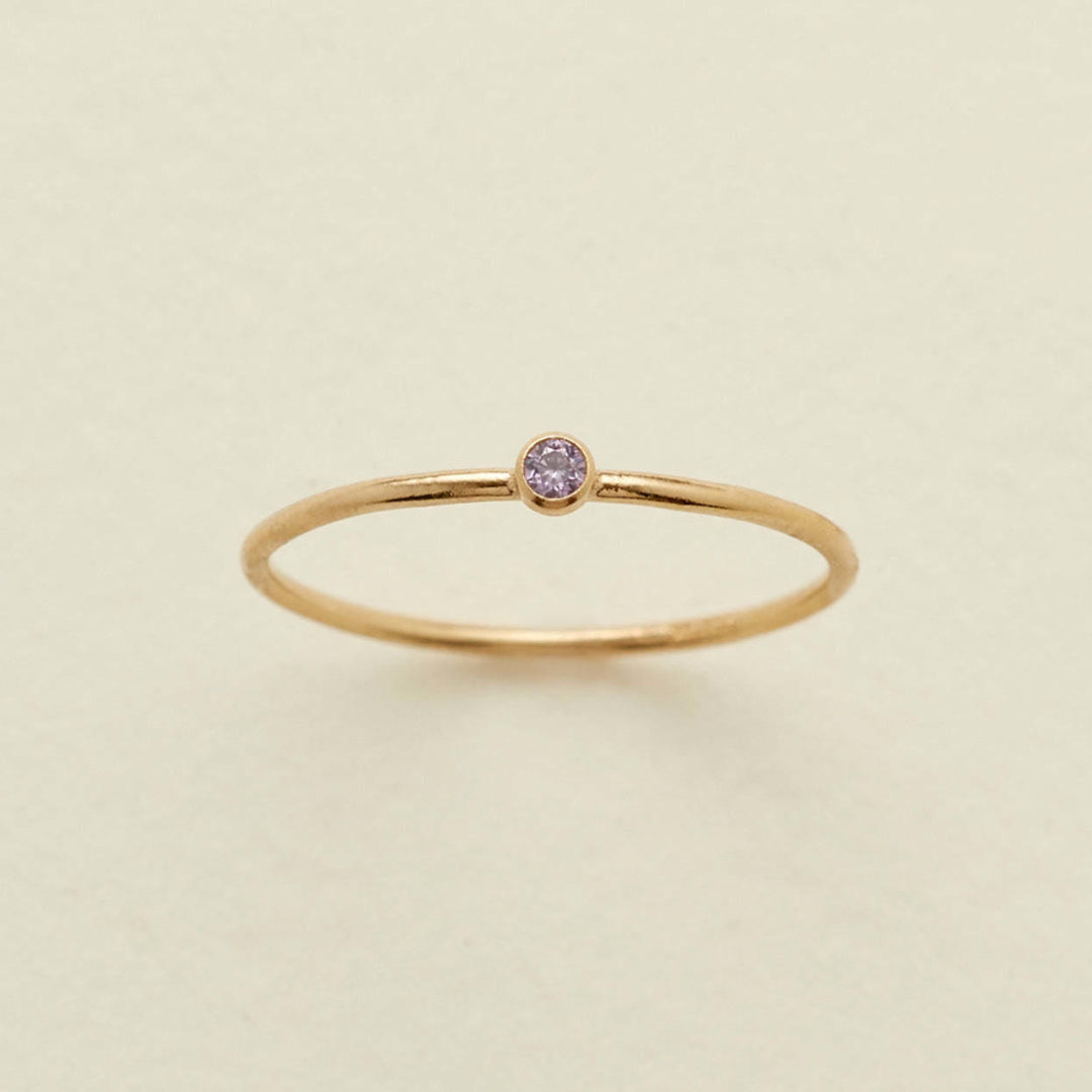 Anillo fino con piedra natal de Olivenorma para el día del nacimiento de 12 meses
