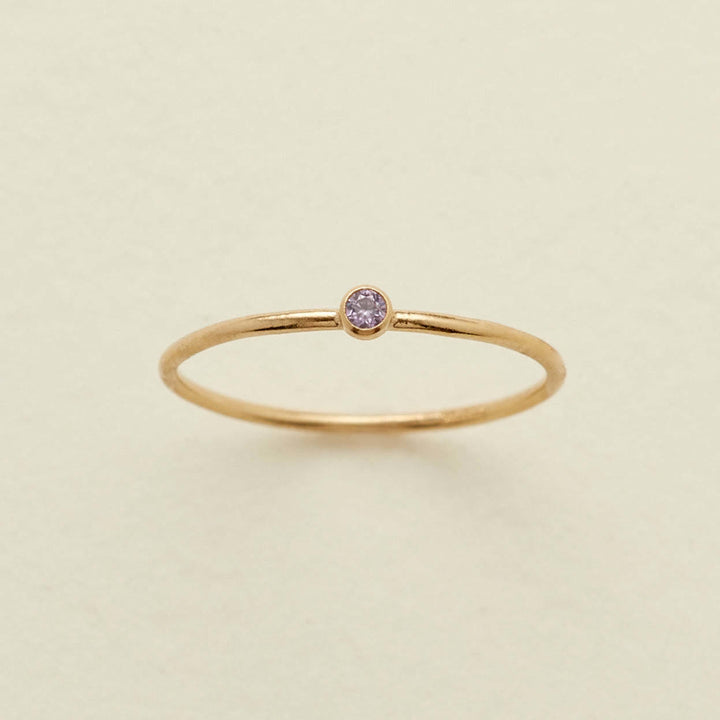 Anillo fino con piedra natal de Olivenorma para el día del nacimiento de 12 meses