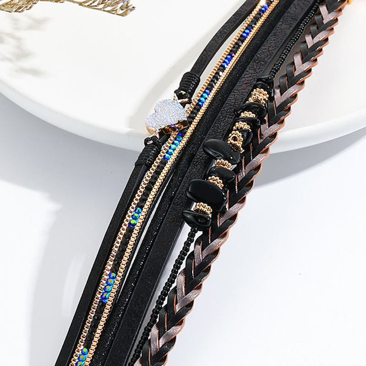 Pulsera de cuero con dije de corazón y cuentas de cristal natural de Olivenorma