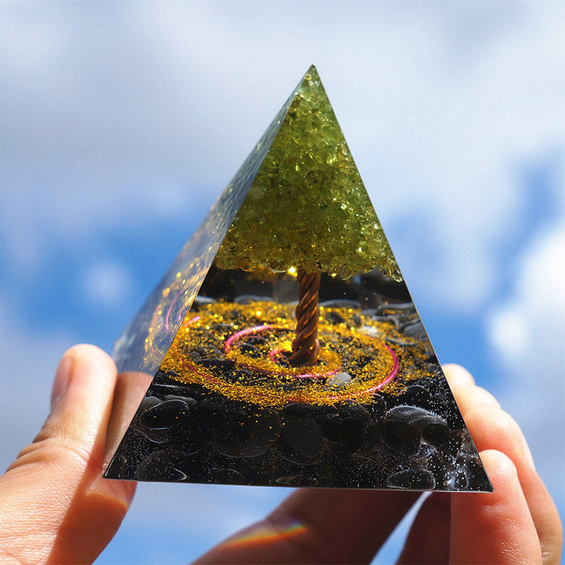 Pirámide de orgón del árbol de la vida de peridoto y obsidiana de Olivenorma