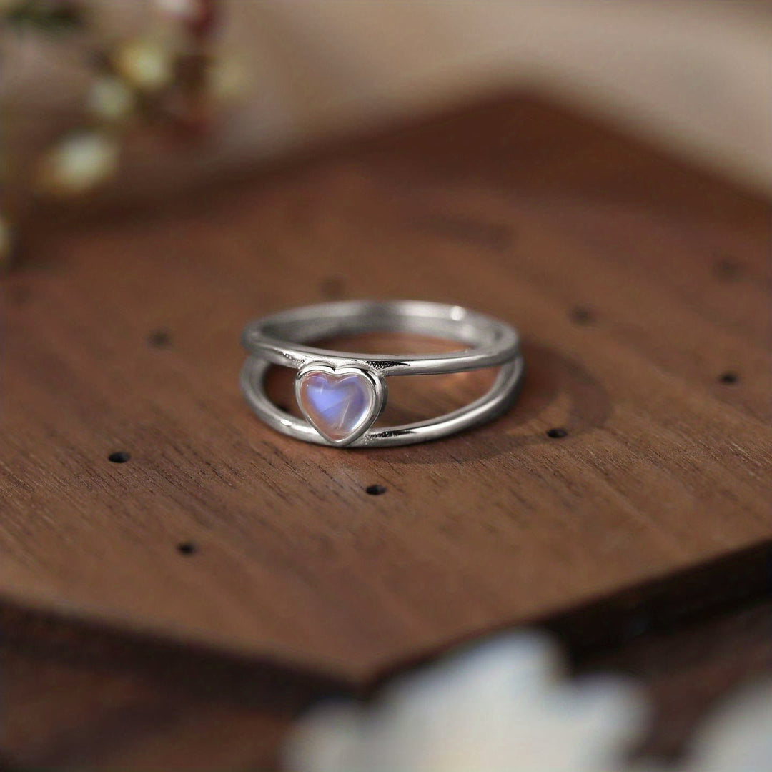 Anillo de plata 925 con forma de corazón y piedra lunar natural de Olivenorma 