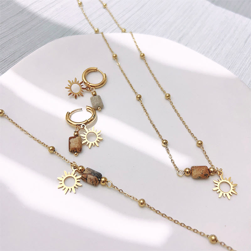 Pendientes, collar y pulsera con colgante de sol y jaspe natural de Olivenorma