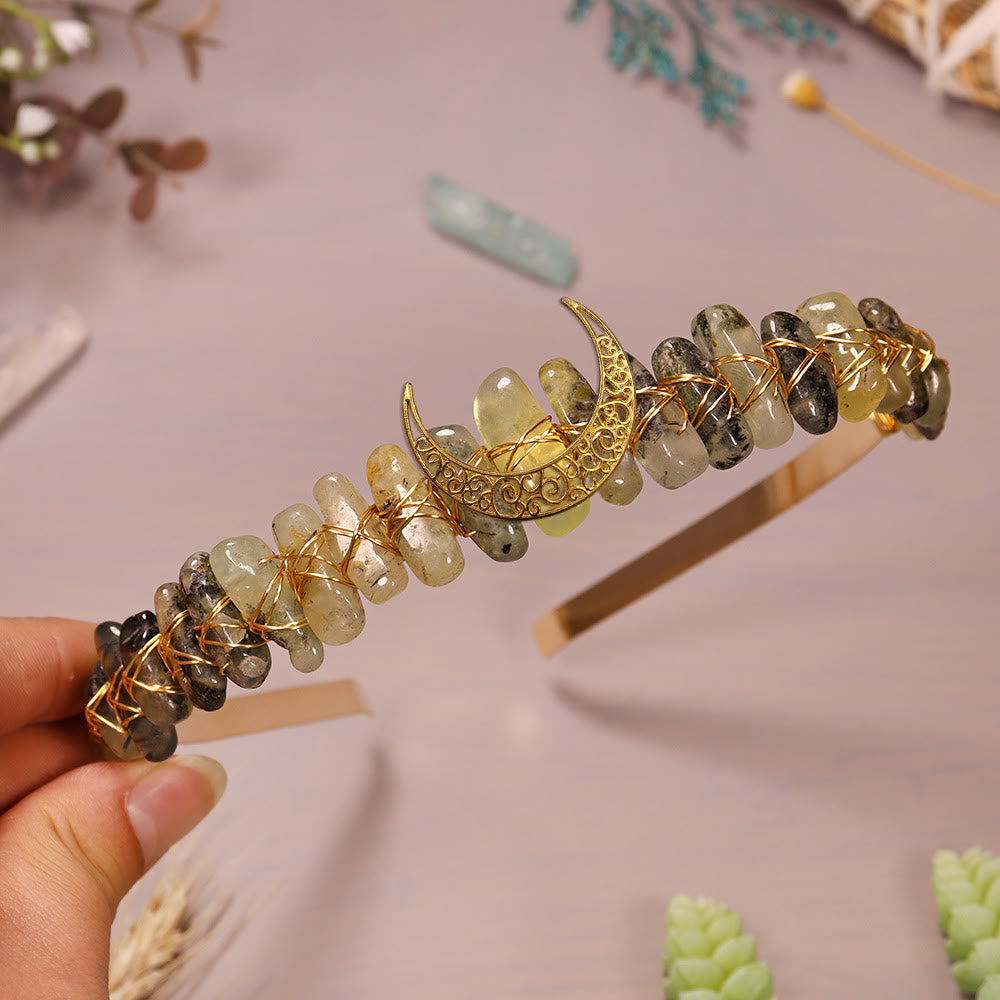 Corona de cristal de luna con hilo dorado y piedra natural de Olivenorma