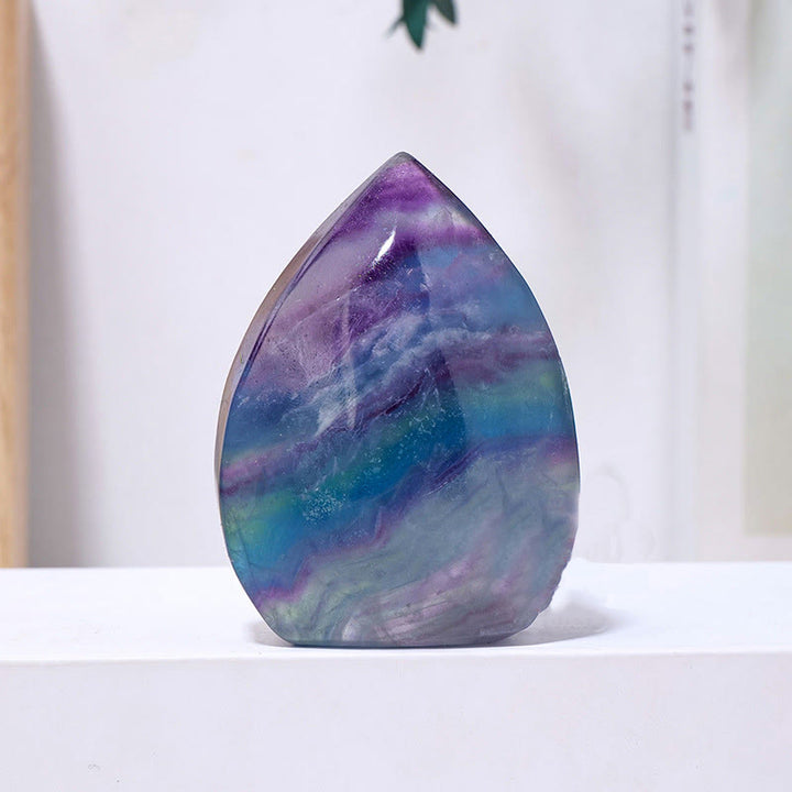 Adornos de piedras preciosas con forma de llama de cristal natural de Olivenorma