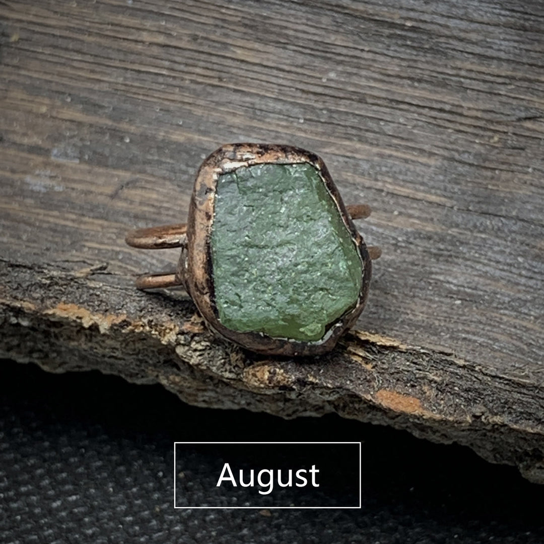 Anillo ajustable con doce piedras de nacimiento de piedra irregular natural en bruto de Olivenorma 