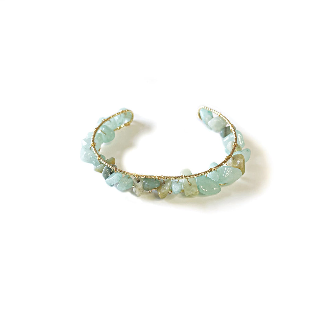 Pulsera de alambre enrollado con cuentas de grava de cristal natural de Olivenorma