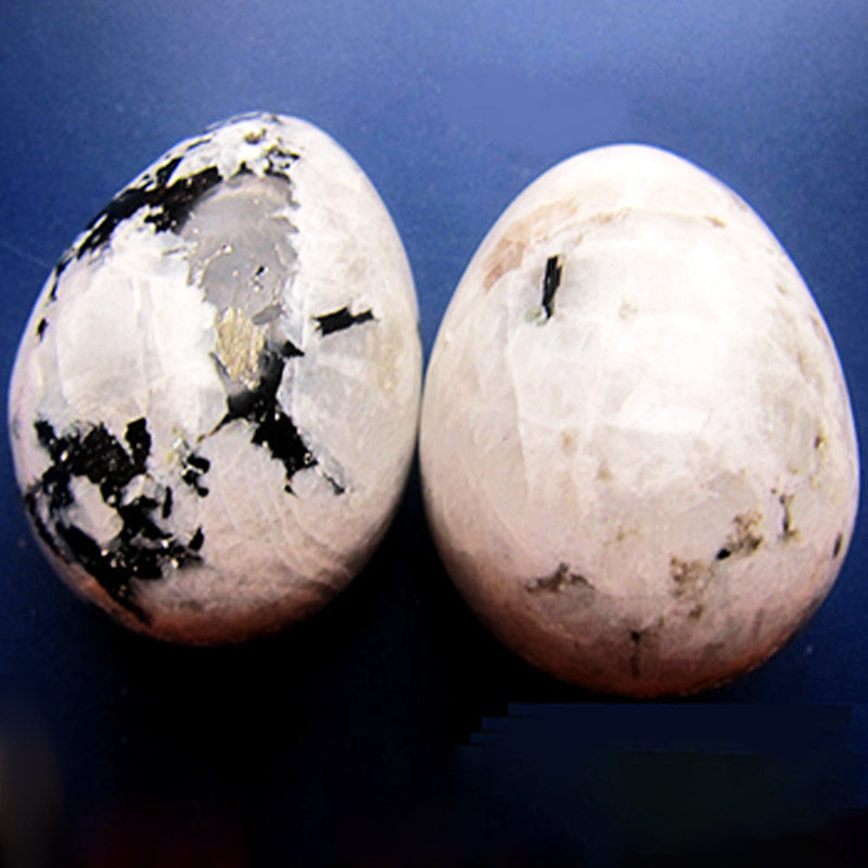 Huevo de cristal de turmalina y piedra lunar de Pascua Nuevos comienzos