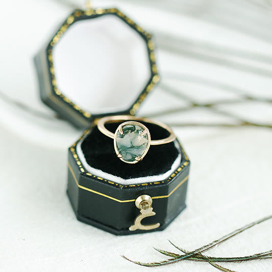 Anillo de plata 925 con ágata musgosa ovalada natural de Olivenorma