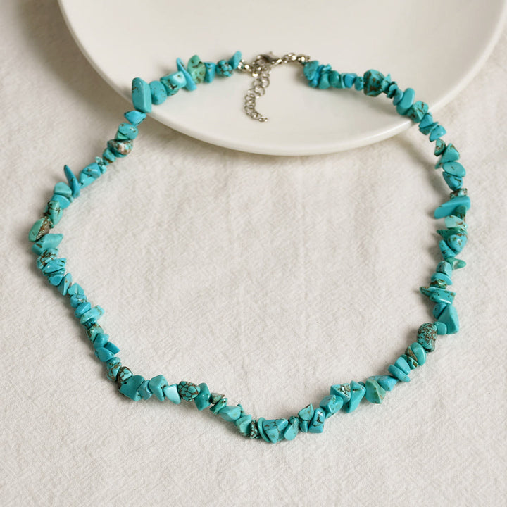 Collar de piedra de cristal pulida de forma irregular de Olivenorma