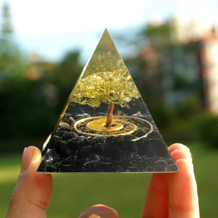 Pirámide de orgón Reiki del árbol de la vida de peridoto Olivenorma con obsidiana