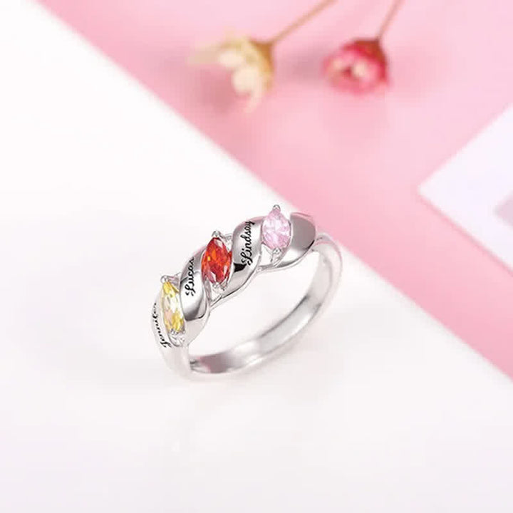Anillo con piedras de nacimiento grabadas y personalizadas de Olivenorma Memory