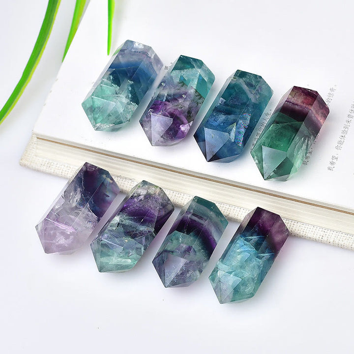 Varitas de cristal de fluorita arcoíris con forma de pico de Olivenorma
