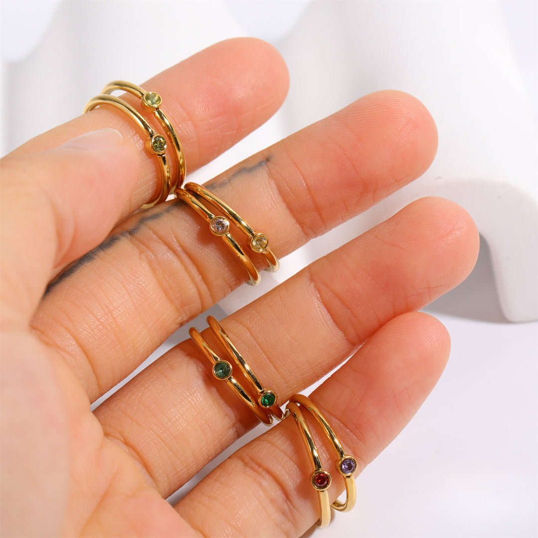 Anillo fino con piedra natal de Olivenorma para el día del nacimiento de 12 meses