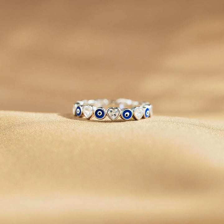 Anillo de plata de ley S925 con forma de corazón y circonita blanca de Olivenorma