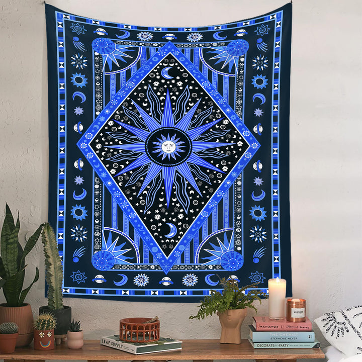 Tapiz bohemio con rayos de sol y luna de Olivenorma 