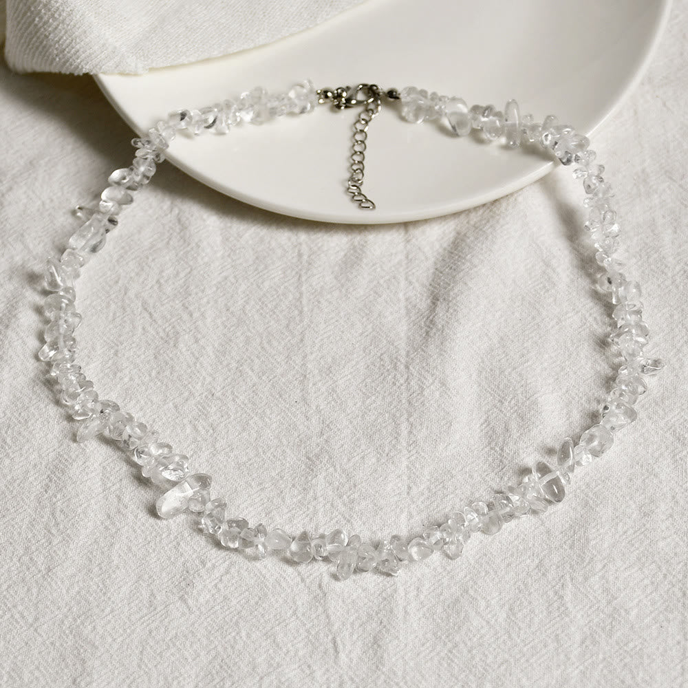 Collar de piedra de cristal pulida de forma irregular de Olivenorma
