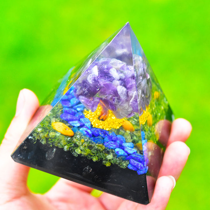 Pirámide de orgón del árbol de la vida de lapislázuli, obsidiana, peridoto y amatista de Olivenorma