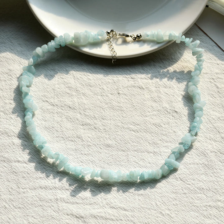 Collar de piedra de cristal pulida de forma irregular de Olivenorma