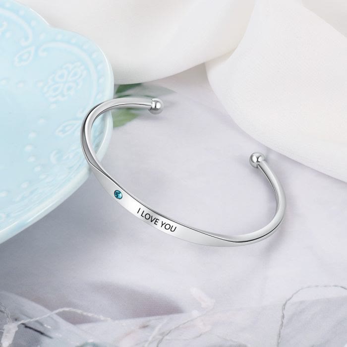 Pulsera personalizada con grabado de piedra natal de Olivenorma