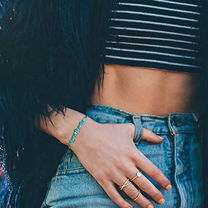 Pulsera de cuentas turquesas con cadena dorada de Olivenorma 