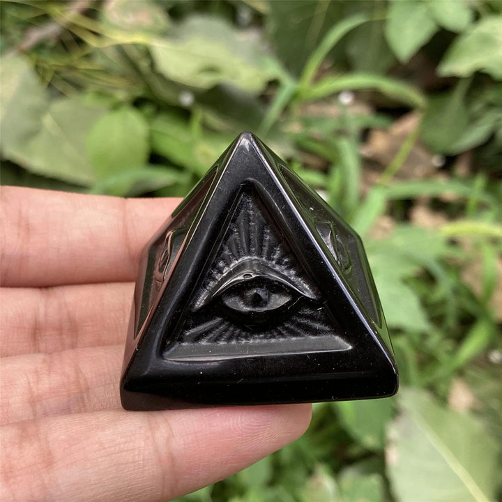 Pirámide de orgón de obsidiana de Olivenorma, decoración con piedras preciosas 
