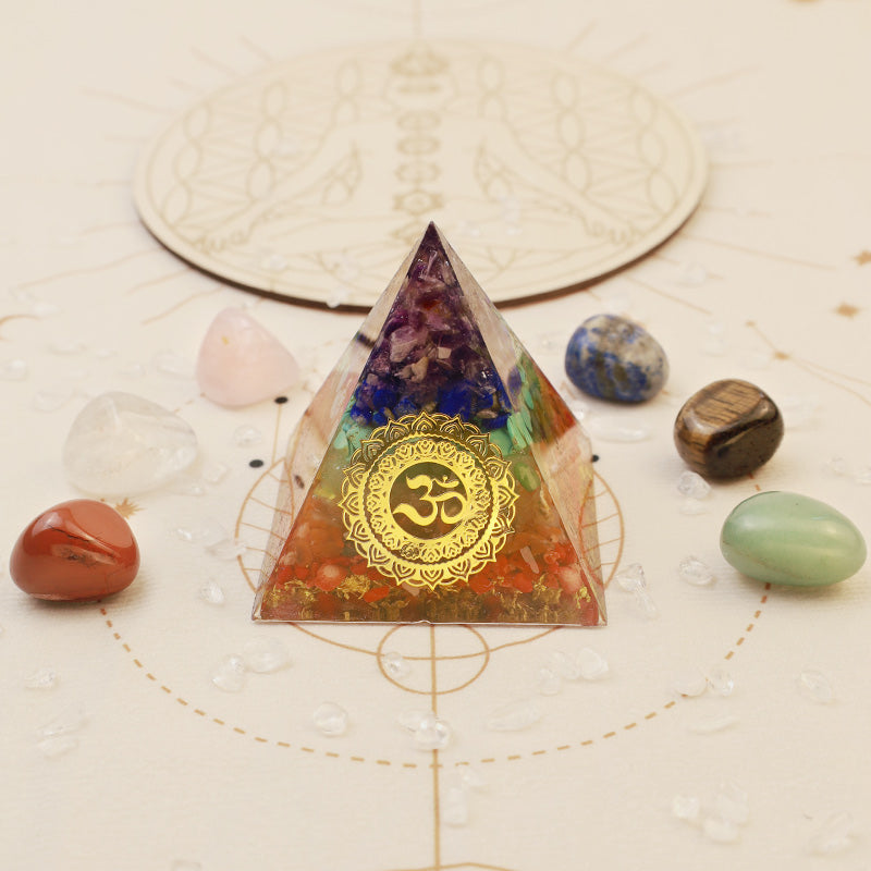 Pirámide de orgón con protección de chakras pura de Olivenorma 