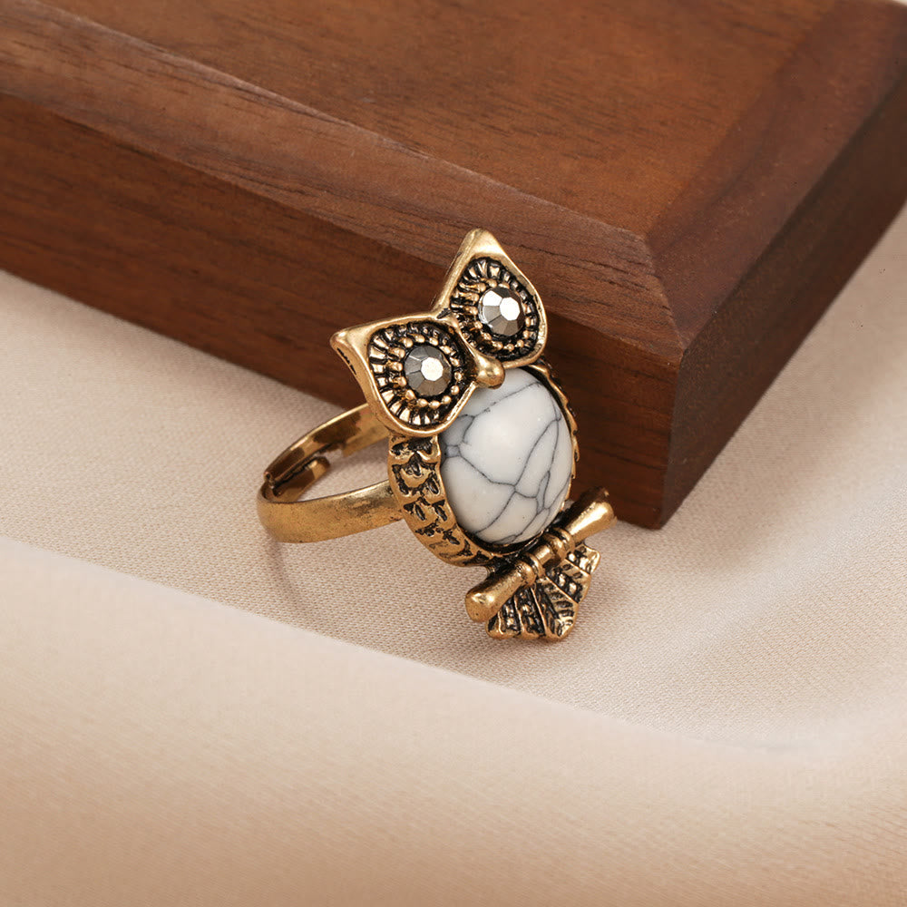 Anillo ajustable con búho de turquesa blanca de Olivenorma 