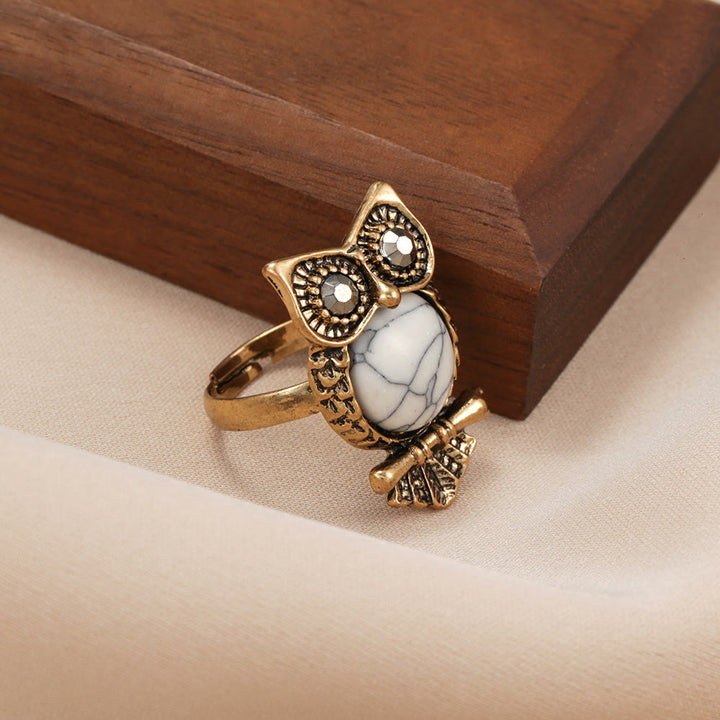 Anillo ajustable con búho de turquesa blanca de Olivenorma 