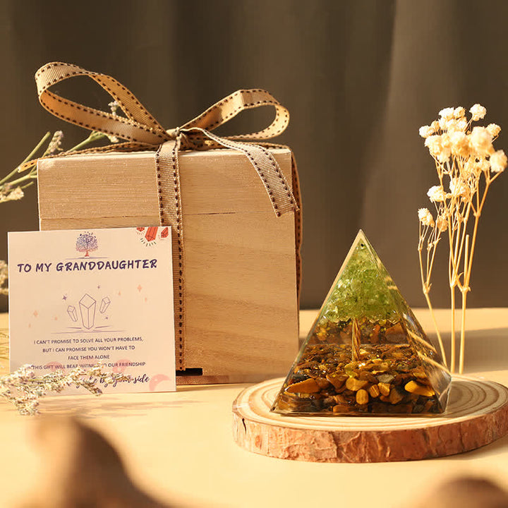Lujosa caja de regalo con pirámides de orgón