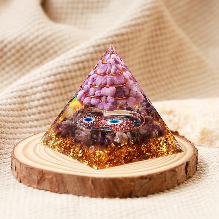 Pirámide de orgón de protección Hamsa de amatista y jade morado de Olivenorma