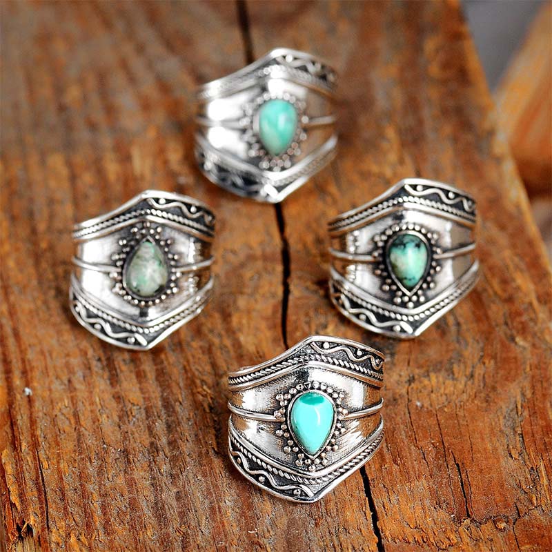 Anillo Reki turquesa con forma de gota de agua estilo boho de Olivenorma
