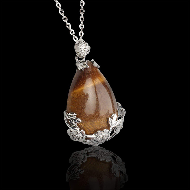Collar de ciruela con gota de agua y piedra natural
